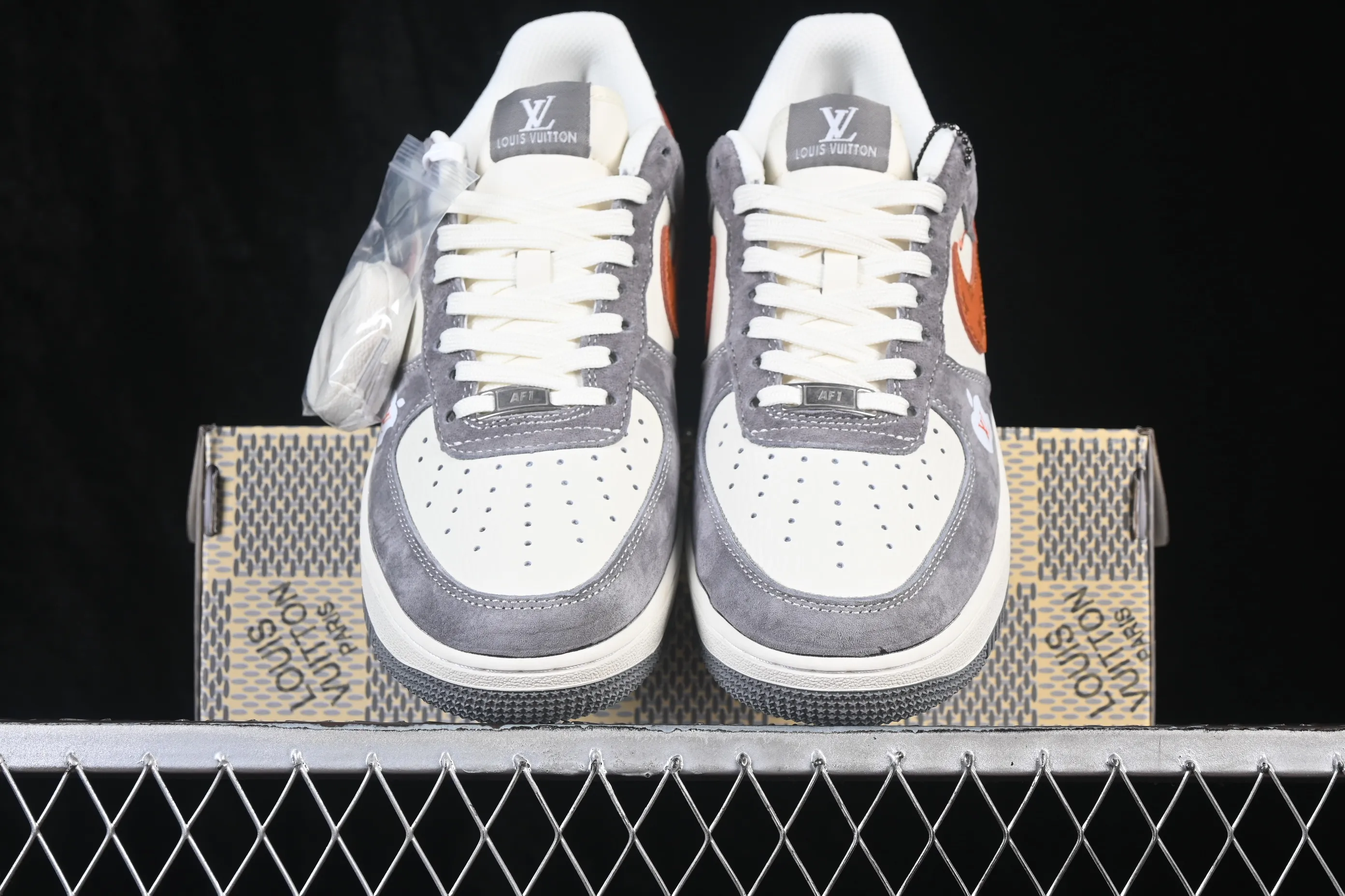 All Categories Nk Air Force 1 Air Force Series Nk Air Force 1 Low Air Force Low Nike Air Force 1'07 Low Gray Orange Private Collection Air Force One Low Casual Shoes DC9486-109